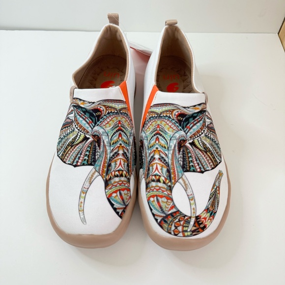 UIN Size 7 Slip On Shoes Canvas Ganesha Elephant - Picture 2 of 16